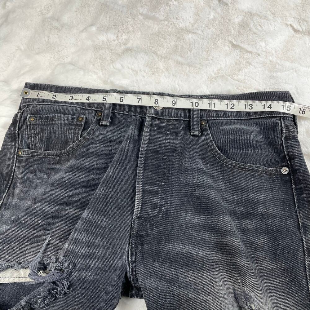 🔥VTG 90s Levi’s 501 Button Fly 30x32 Distressed Worn Straight Leg Men’s Jeans - Picture 11 of 15